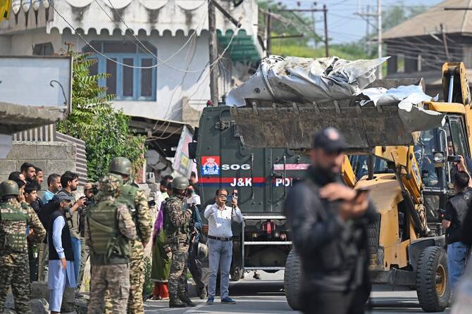 New Delhi announced it had carried out “precision strikes at terrorist camps” at nine sites in Pakistan-administered Kashmir, days after it blamed Islamabad for a deadly attack on the Indian-run side of the disputed region. (AFP)