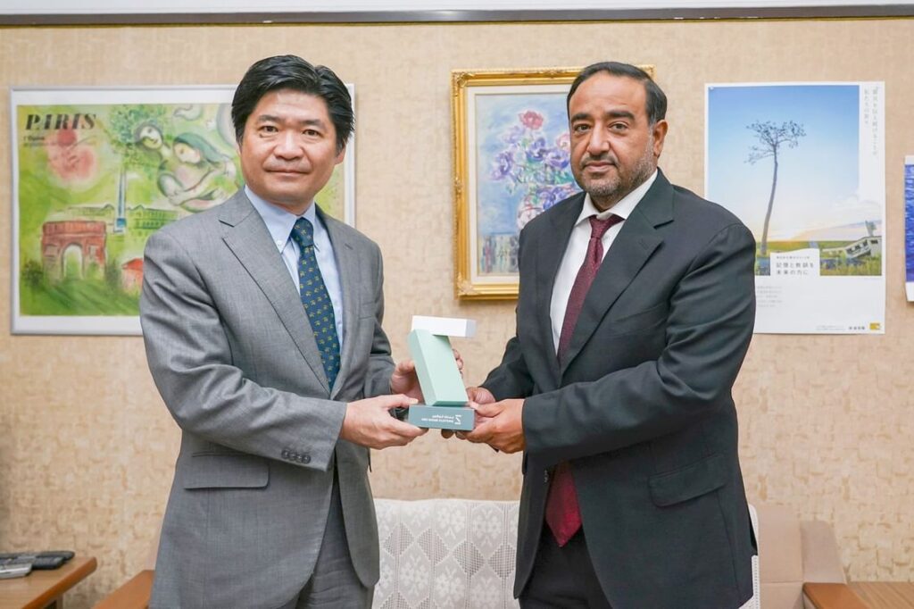 Yojiro Uchino, Deputy Director General of Customs and Tariff Bureau of Japan met with Rashed Lahej Al Mansoori, Director-General of Abu Dhabi Customs.