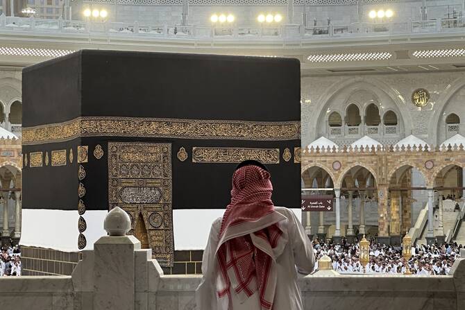 Muslim worshippers gather for prayers around the Kaaba at the Grand Mosque complex in the holy city of Makkah, June 2, 2025. (AFP)