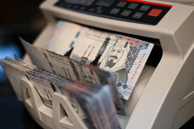 Large national projects are driving most of the new business borrowing. Shutterstock