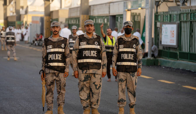 Ministry of Hajj and Umrah recorded violations by seven Umrah companies due to deficiencies in providing transport services to pilgrims. (AN photo by Basheer Saleh)