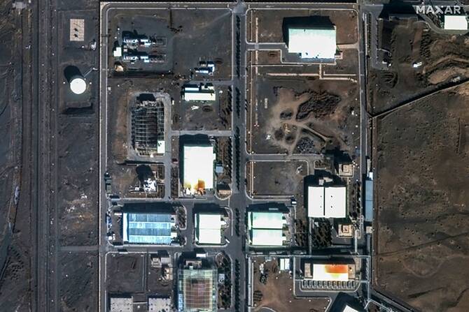 his handout satellite image provided by Maxar Technologies and taken on June 14, 2025, shows the Natanz nuclear facilities (Shahid Ahmadi Roshan Nuclear Facilities) near Ahmadabad in Iran, before an Israeli strike. (AFP)