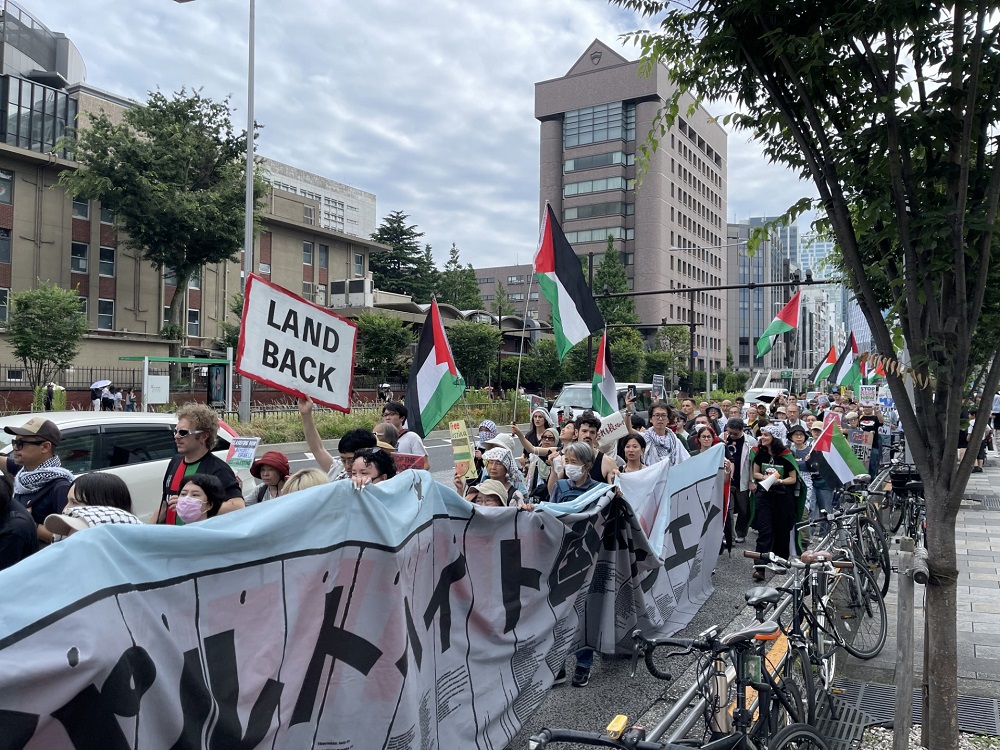 A protest march was held in Tokyo in support of an event taking place in Egypt called the “March to Gaza.” (ANJ)