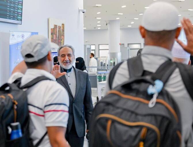 Consul General of Iran in Jeddah Hassan Zarnegar praised the organization and facilities provided to Iranian pilgrims. (SPA)