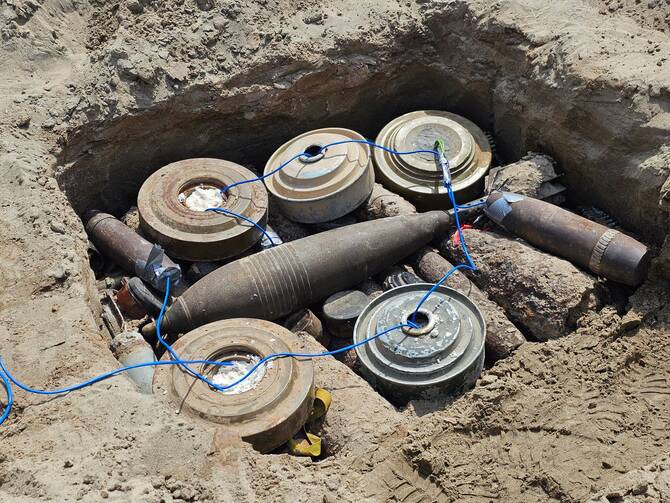 Masam Project has successfully destroyed more than 4,600 explosive devices left behind from the war in Yemen. (SPA)
