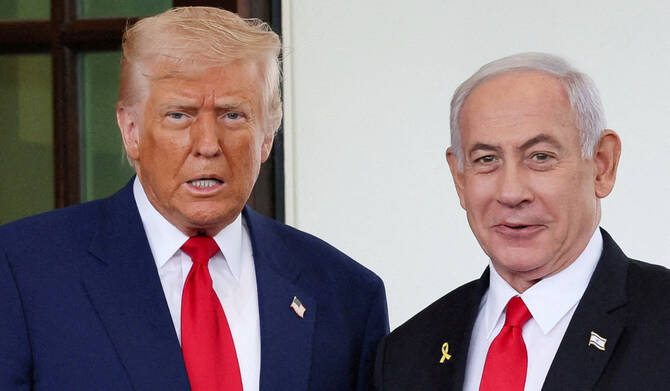U.S. President Donald Trump welcomes Israeli Prime Minister Benjamin Netanyahu at the entrance of the White House in Washington, D.C., U.S., April 7, 2025. (REUTERS)