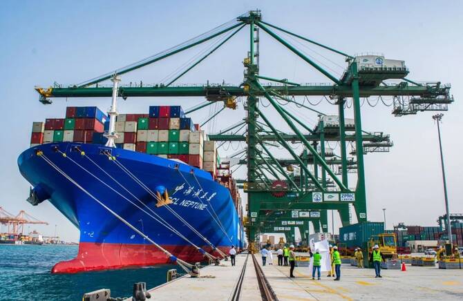 The total value of non-oil trade, which includes re-exports, between Saudi Arabia and the GCC bloc reached SR18.03 billion in April. File