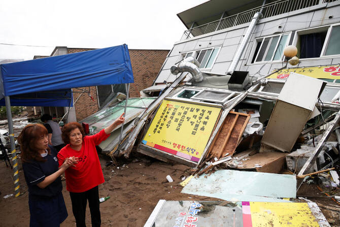 Gapyeong, some 62 kilometers (38.5 miles) northeast of the capital Seoul, some residents recalled narrow escapes from the floods after 173 millimeters (6.8 inches) of rain deluged the area over just 17 hours on Sunday. (Reuters) Short Url