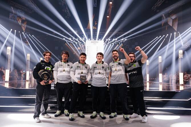 OpTic Gaming celebrate winning the Call of Duty: Black Ops 6 title at 2025 Esports World Cup. (Supplied)