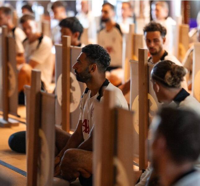 Photographs of Liverpool striker Mohamed Salah visiting a Buddhist temple in Japan this week — alongside his teammates — have sparked controversy among Egyptians on social media, with some praising Salah’s open-mindedness and others having a different opinion. (x@lfc)