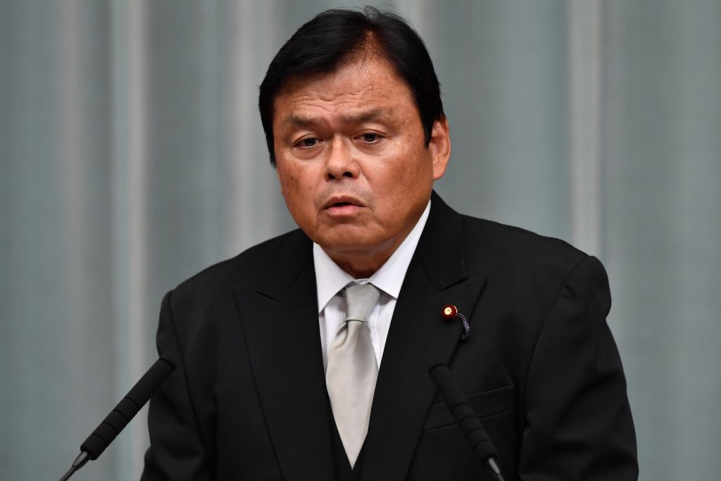 「世界各地で観光客と地域住民の双方に配慮したマネジメントが求められている」と、日本の赤羽一嘉国土交通大臣は述べた。(AFP)