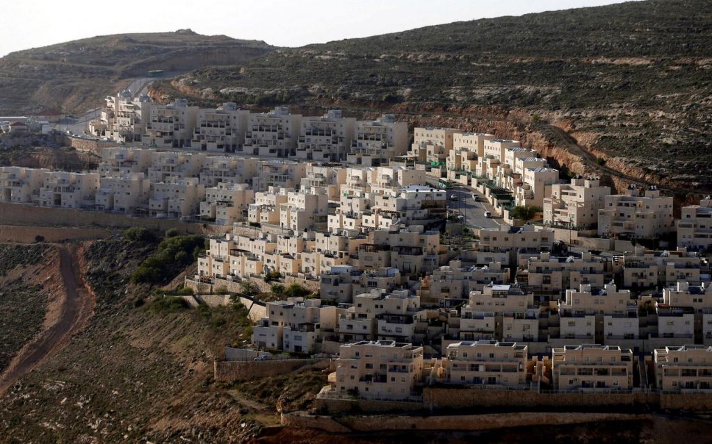 占領されているヨルダン川西岸ギヴァット・ゼエヴのイスラエル入植地（ロイター通信）