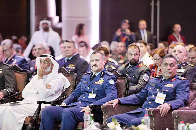 (SPA) サウジアラビア空軍司令官のトゥルキ・ビン・バンダル・ビン・アブドゥル・アジズ少将が第9回ドバイ国際航空司令官等会議に参加。（SPA）
