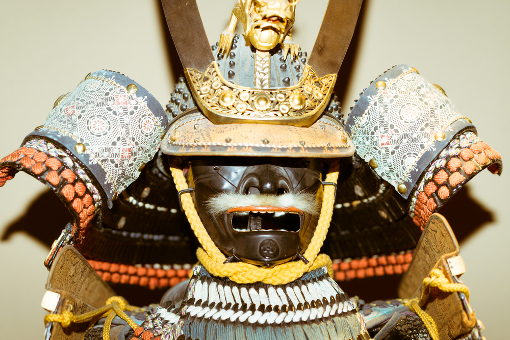 展示では、１７世紀前半に江戸幕府の第２代将軍徳川秀忠からイングランド国王ジェームズ１世に贈られた甲冑（かっちゅう）などが一般公開される。(AFP)