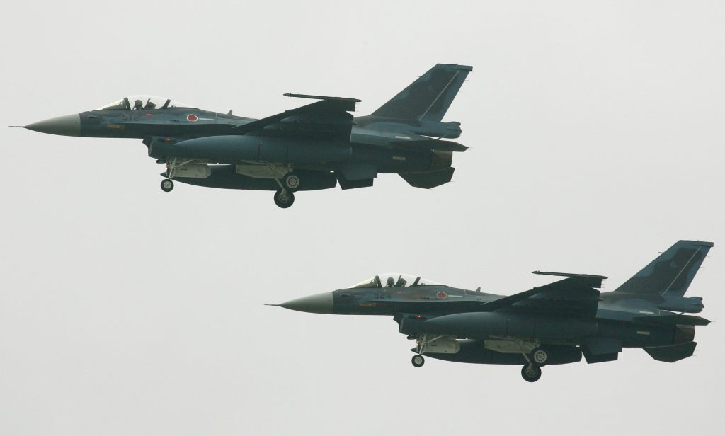 航空自衛隊のＦ２戦闘機の後継となる「将来戦闘機」について、防衛省は来年度の開発着手に向け、詰めの調整を進めている (AFP)