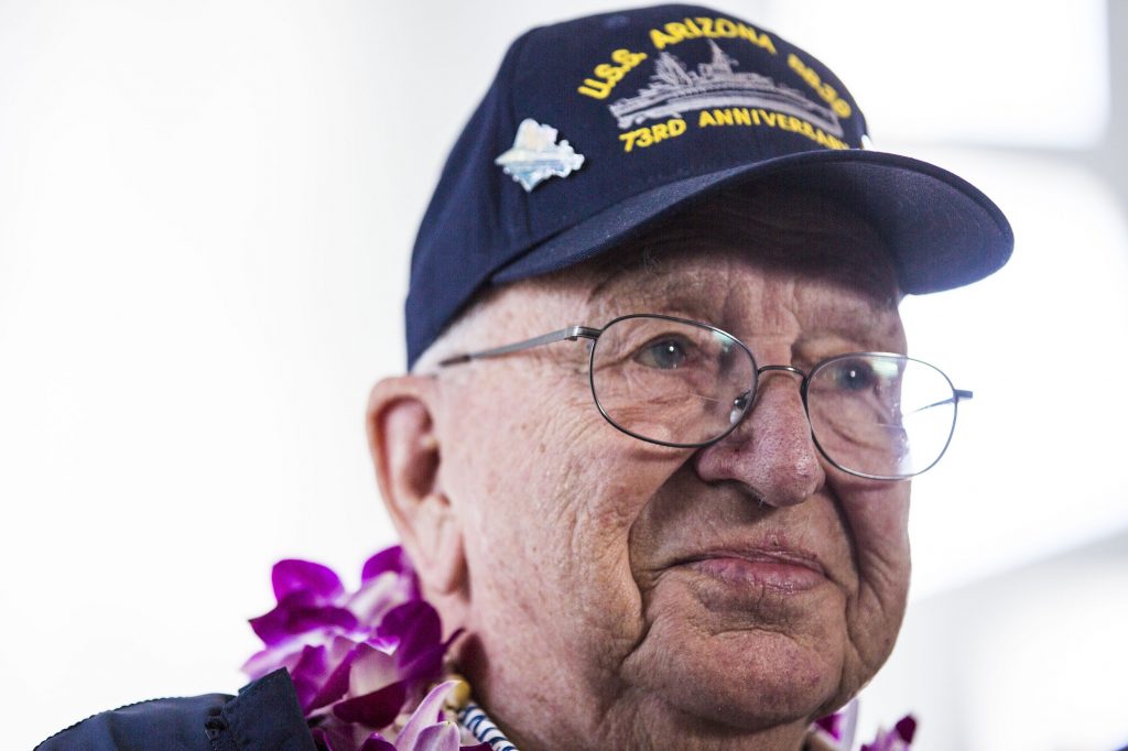2014年12月7日、ハワイの真珠湾で行われた真珠湾の米海軍基地攻撃の73周年記念式典に臨むローレン・ブルナー氏。(AFP)