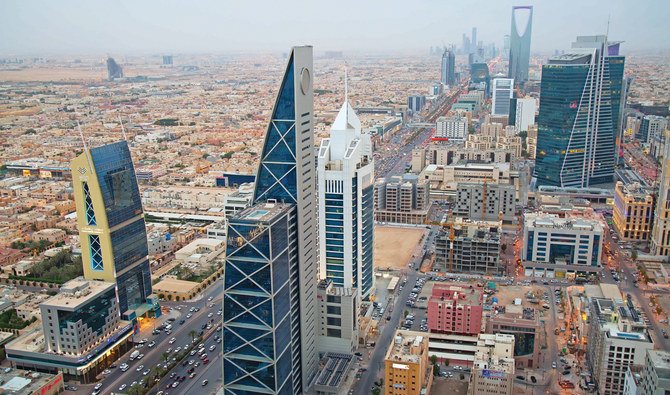 サウジアラビアのリヤド中心部。同国の「公共投資ファンド」による投資事業体の新規立ち上げにより、ベンチャーキャピタルやプライベート・エクイティ・ファンドに資金が注がれることになる。(Shutterstock)