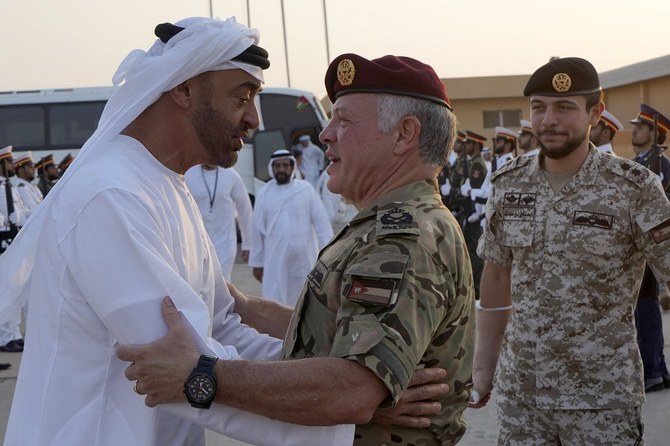 今年、アブドゥッラー国王と会談するシェイク・ムハンマド。最近の援助の発表は、「UAEとヨルダンの強固な関係」を強調するものである。(AFP/File 写真)