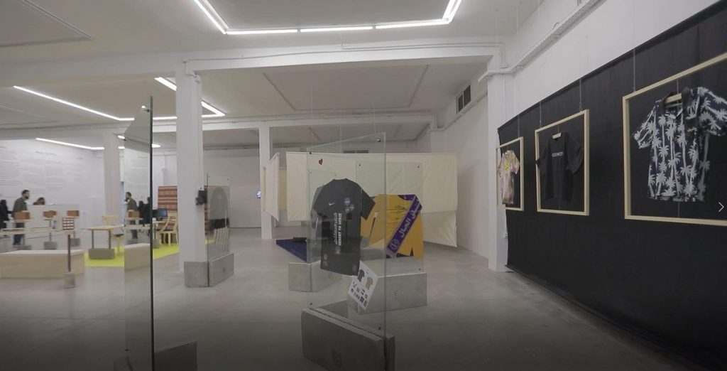 この展示会では、アラブ世界全体のポピュラー・モダン作品が発表されている。(提供)