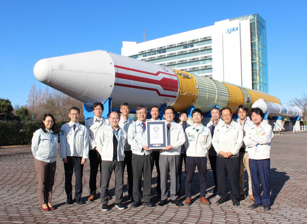 JAXAは「つばめ」が、「 最も低い地球観測衛星の軌道高度」としてギネス世界記録に認定されたことを発表した。(JAXA)