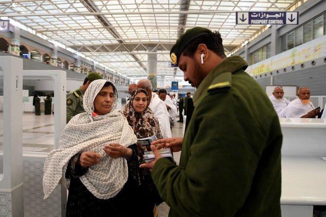 サウジは空港の健康検疫を強化した。（ファイル/AFP）