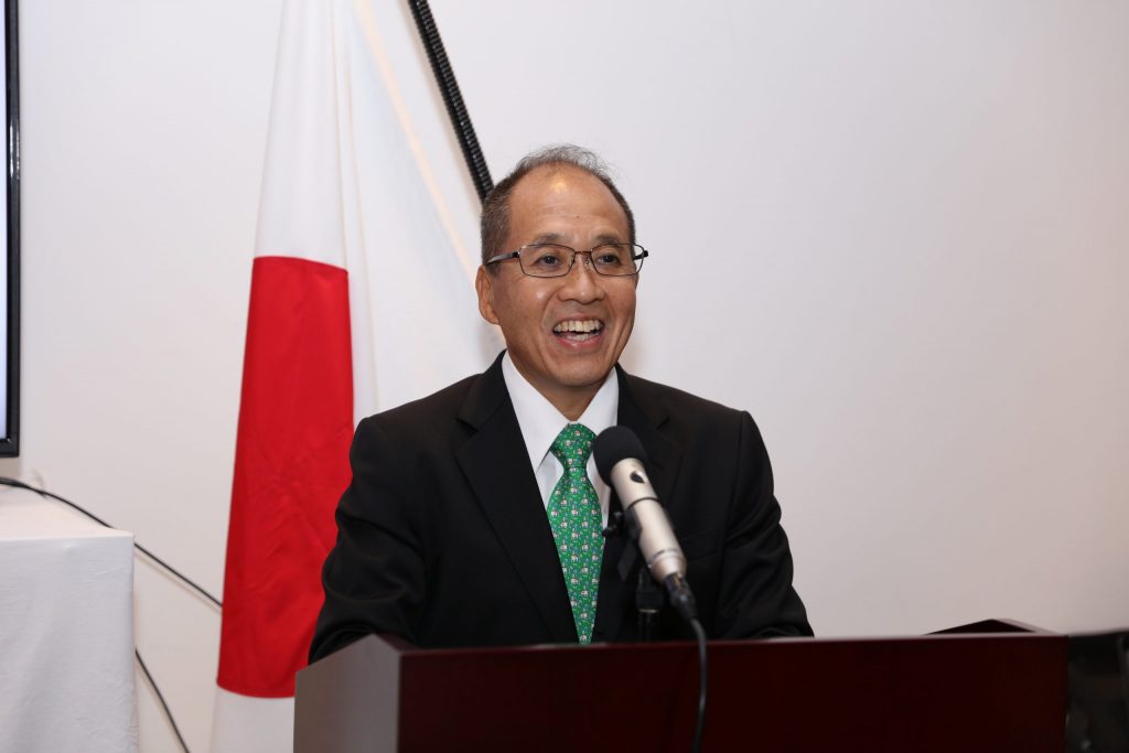 梅澤彰馬氏は駐UAE日本総領事である。 