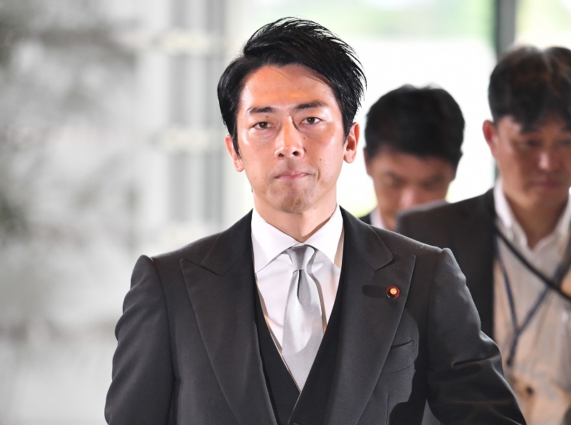 小泉進次郎環境相が、日本が関わるベトナムのプロジェクトについて言及し、プロジェクトは政府が定めた石炭火力発電所の輸出要件を満たしていないと指摘した。（AFP/ファイル）