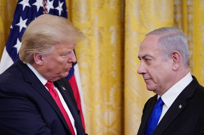 ホワイトハウスで和平案を発表するトランプ大統領とイスラエル首相ベンヤミン・ネタニヤフ。（ファイル／AFP）