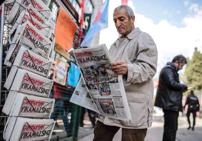 トルコの政治危機および通貨危機は、メディア業界およびあらゆる種類の報道機関に深刻な影響を与えている。 (AFP/File)