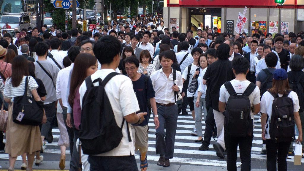 東京五輪は、国内外から１０００万人規模の観客が訪れる見通しで、交通混雑対策が極めて重要な課題となっている。 (Shutterstock)