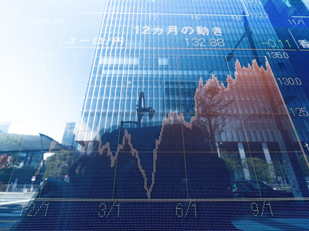  午前の東京株式市場は 。(Shutterstock)
