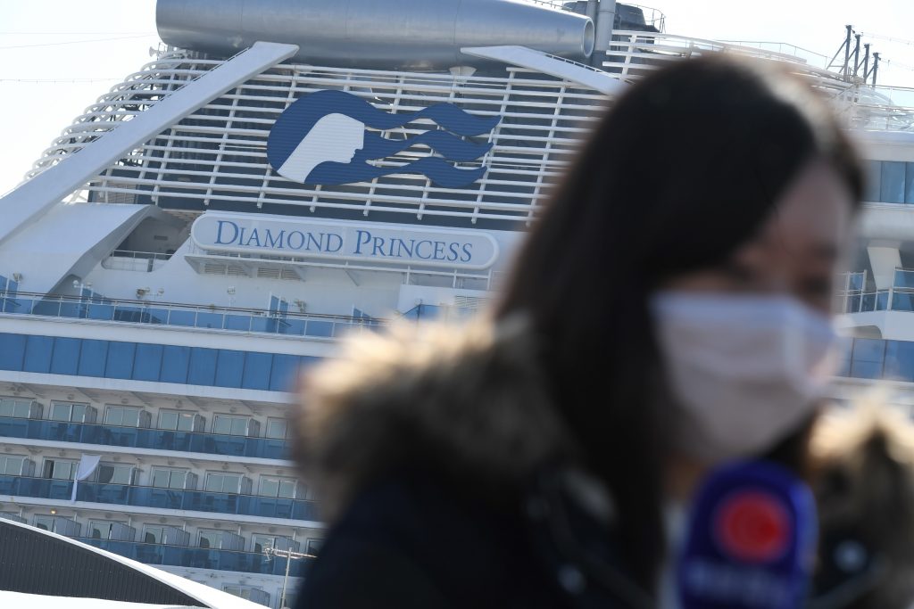 横浜に停泊していたクルーズ船は、発生地の中国国外では間違いなく最大のコロナウイルスの感染クラスターとなった。（AFP）