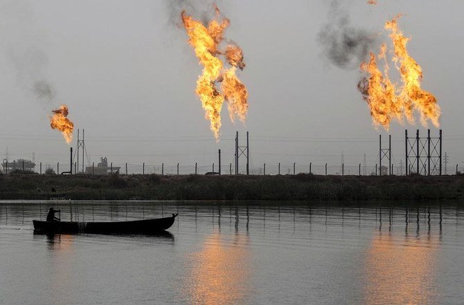 ナール・ビン・オマール油田は汚染問題により、問題の多い油田の一つである。（File/AFP）