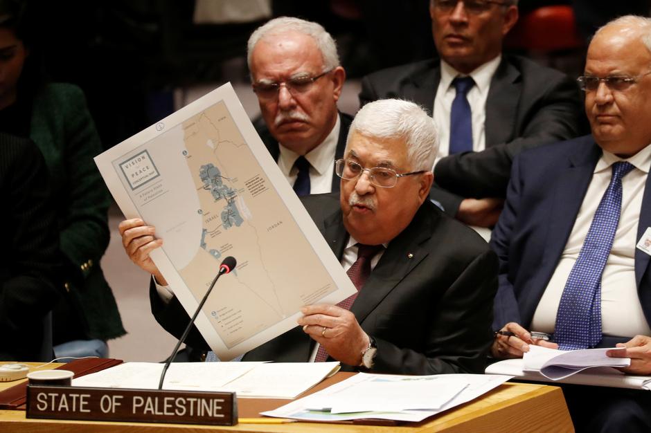 ニューヨークで開催された国連安全保障理事会の会合でのマフムード・アッバース・パレスチナ大統領。（ロイター）