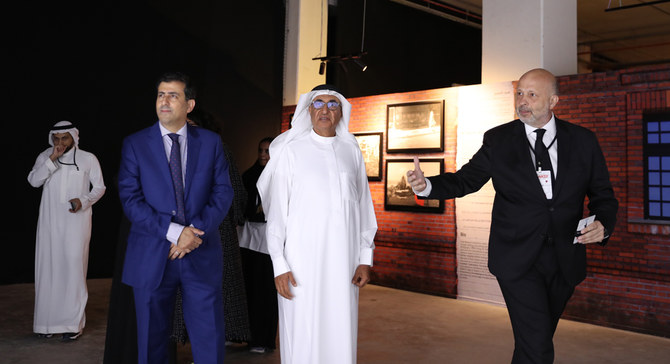 イギリス芸術家、バンクシーの作品が2020年2月20日からリヤドのキング・アブドラ・フィナンシャル・ディストリクトで展示される。（写真:Saleh AlGhannam）