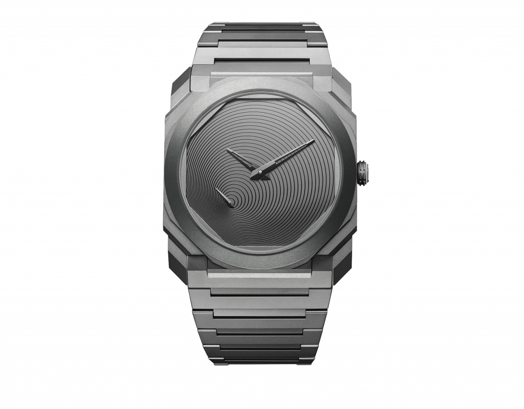 安藤氏はこの腕時計の新デザインにあたり、コンクリートなどの建築材料を発想の源とした。（ブルガリのウェブサイトより）