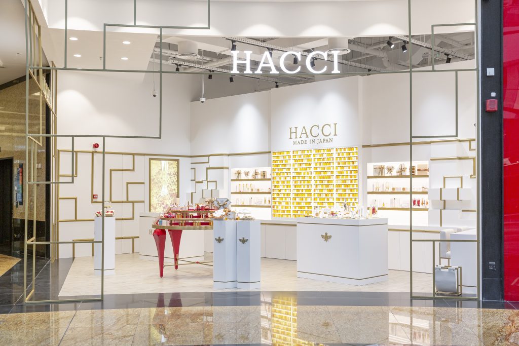 日本の人気美容ブランドHACCIがドバイへ出店。日本国外では初の店舗となる。