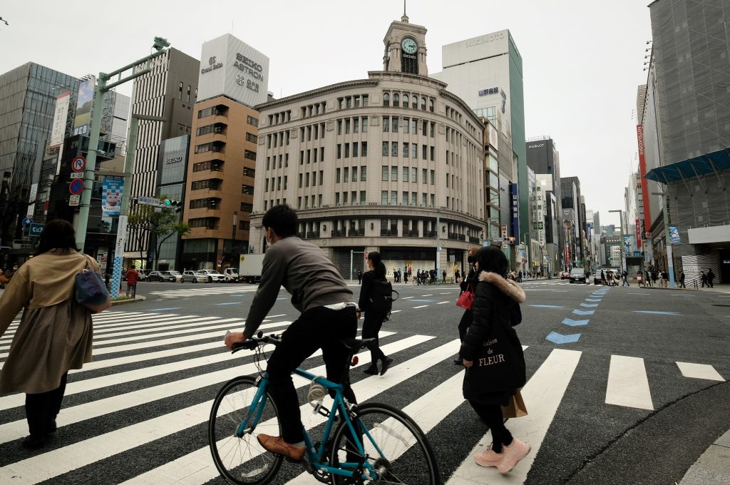 東京都で28日、新型コロナウイルスの感染者が新たに60人以上確認されたことが分かった (AFP)