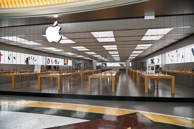 クック氏は、アップルは中国が講じた措置から学んできたと述べた。中国では大手ハイテク企業である同社が小売店の営業を再開したばかりだ。(ファイル/AFP通信)