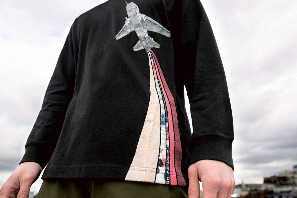 飛行機雲コレクションのマハリシ長袖Tシャツ。（写真提供：マハリシ）
