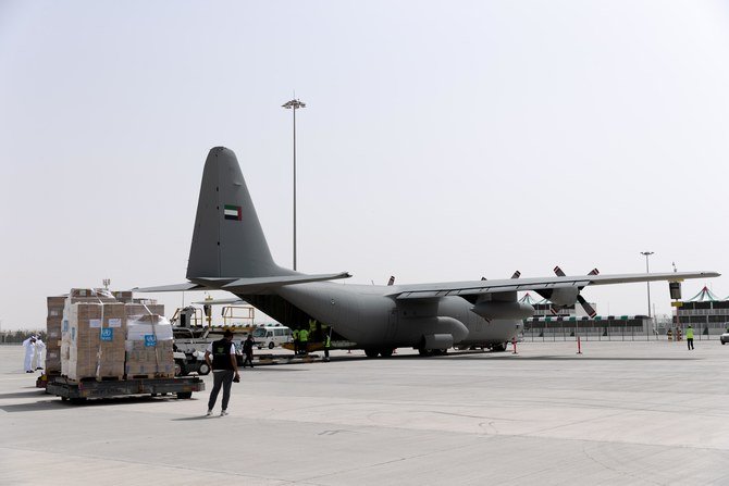 UAE空軍が7.5トンの貨物をドバイからイランへ送るための航空機を配備した。（WAM）