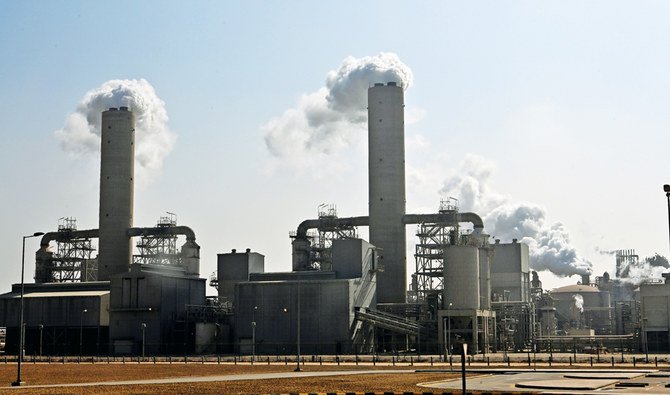 Totalは多くの石油会社と同様、支出の大幅な削減を発表している。（AFP）
