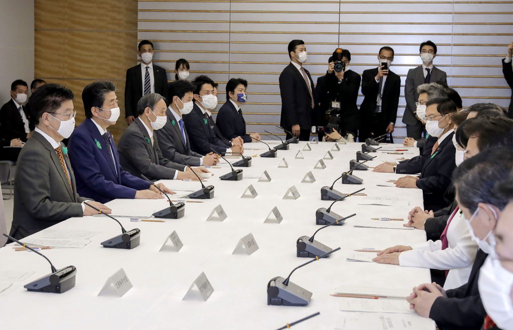 日本政府の経済刺激策は、同国の実質国内総生産(GDP)を最大4.4%引き上げると予想されている、と内閣府は金曜日に述べた。 (AFP)