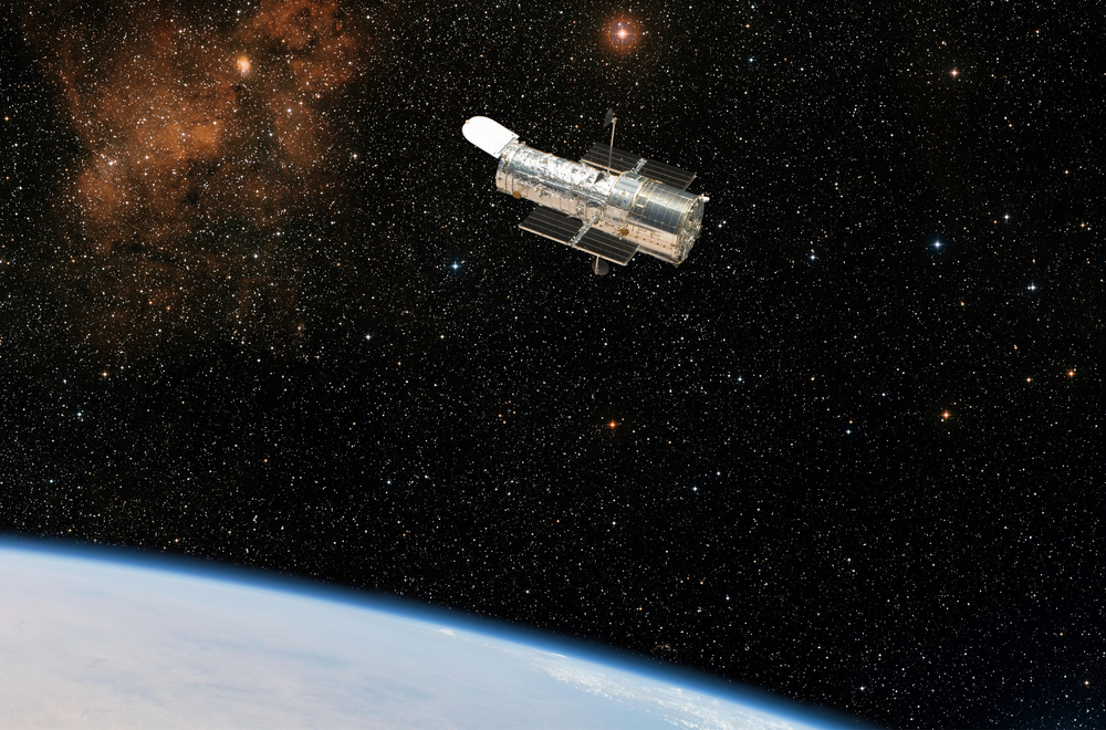 ハッブル宇宙望遠鏡は30年間軌道を回っている。(Shutterstock)
