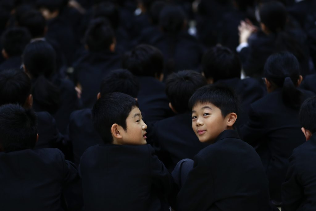感染終息のタイミングによるが、全国一律に9月入学で仕切り直せば、こうした不安を払拭(ふっしょく)できる可能性がある(AFP)