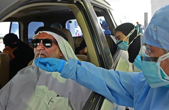 本治療法は先月上旬、初めて患者に施され、これまでに73人のコロナウイルス患者に効果があった。(File/AFP)