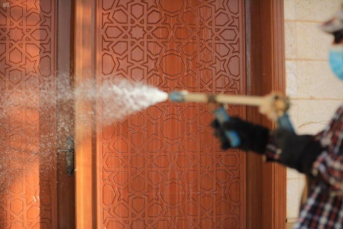 メッカにあるモスクはイスラム問題大臣の命令に従い、閉鎖が維持される。(SPA)