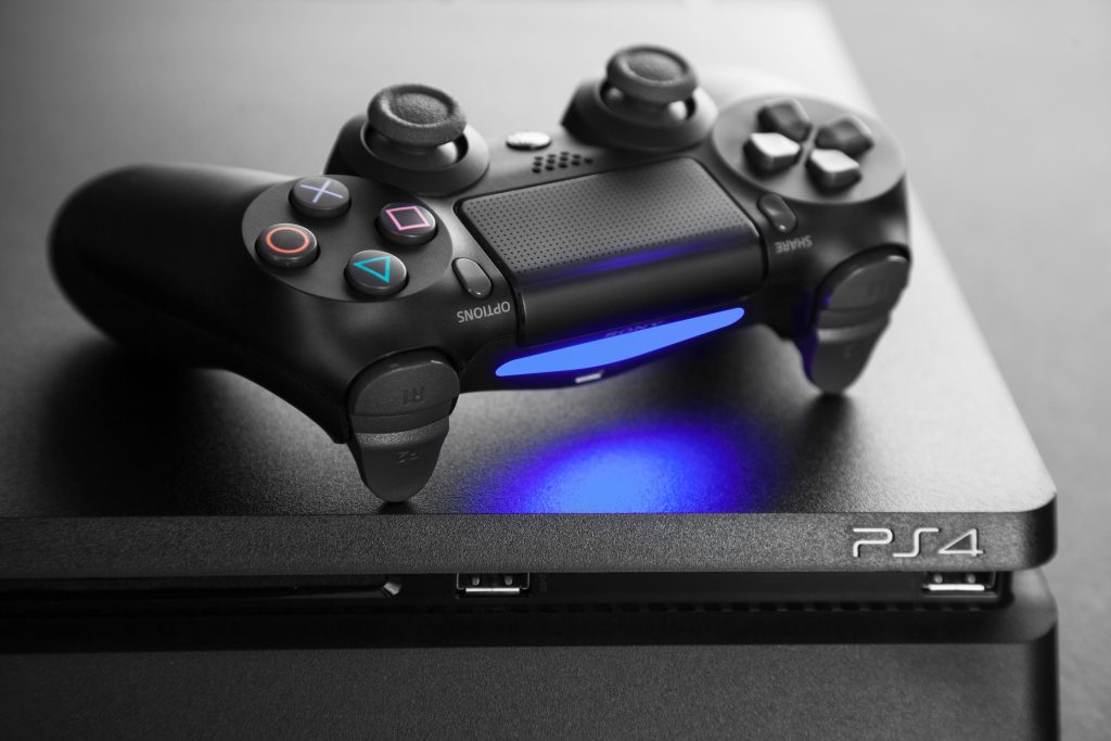 PS4は2020年だけで150万台の販売を記録した。(Shutterstock)