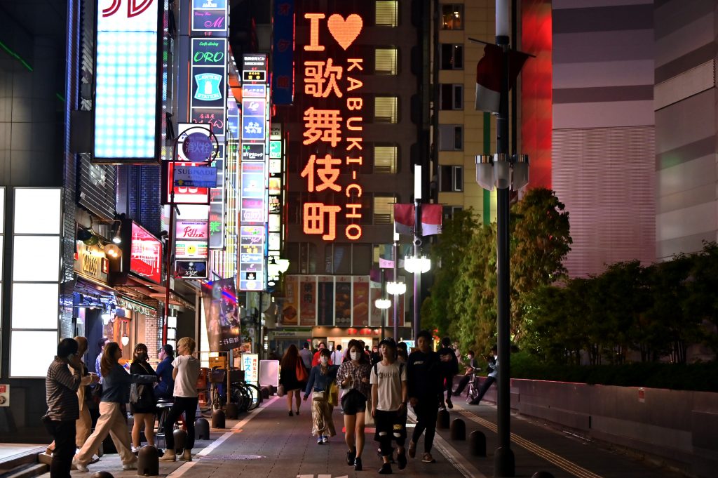 東京都関係者によると、都内では２１日、新たに３５人の新型コロナウイルス感染者が確認された。(AFP)