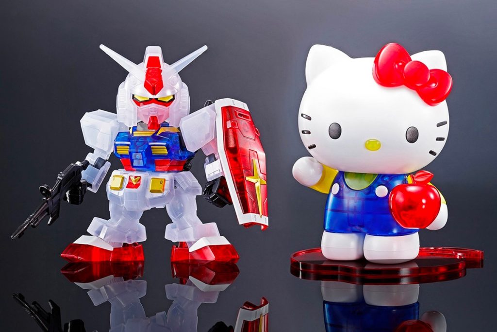 ハロー・キティーとガンダムのコラボによるSD EX-STANDARD モデルキットが発売される。(ガンダムベースで販売)